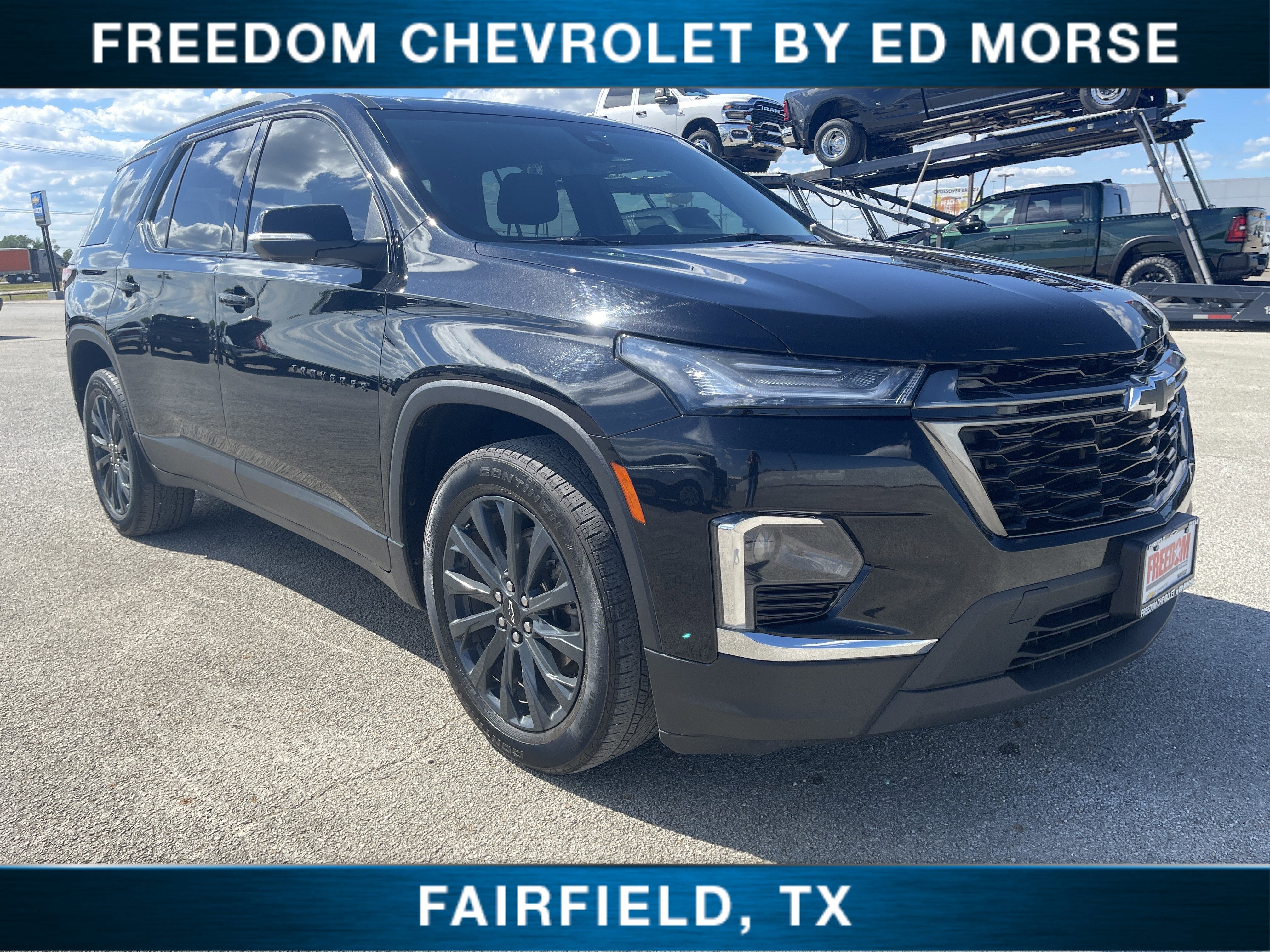 2023 Chevrolet Traverse RS in Mosaic Black Metallic — front three-quarter view